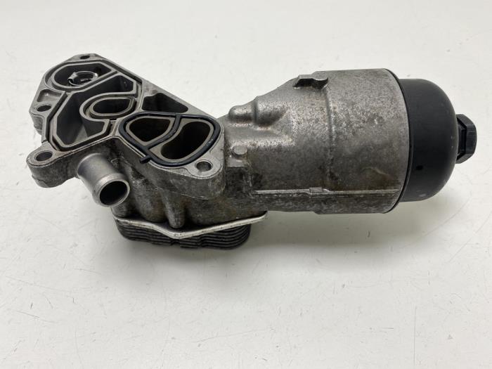 Gebrauchte Ölfiltergehäuse Citroen Berlingo 1.6 Hdi 16V 90 Preis € 20,00 Margenregelung angeboten von F. van den Mosselaar autodemontage