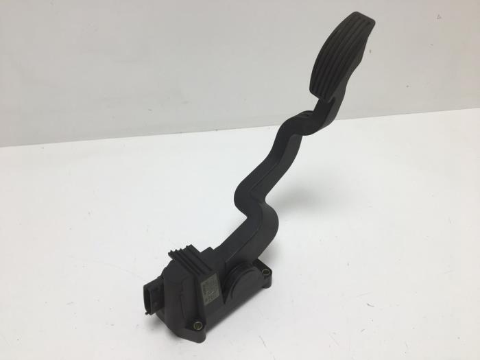 Begagnade Gaspedalsensor Fiat Stilo (192A/B) 2.4 20V Abarth Pris € 20,00 Marginaltabell erbjuds av F. van den Mosselaar autodemontage