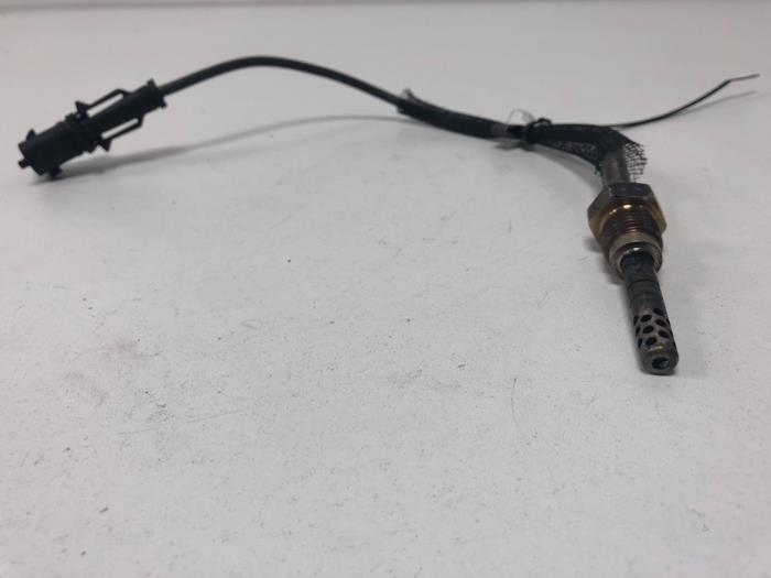 Begagnade Sensor (övriga) Opel Astra H SW (L35) 1.9 CDTi 120 Pris € 15,00 Marginaltabell erbjuds av F. van den Mosselaar autodemontage