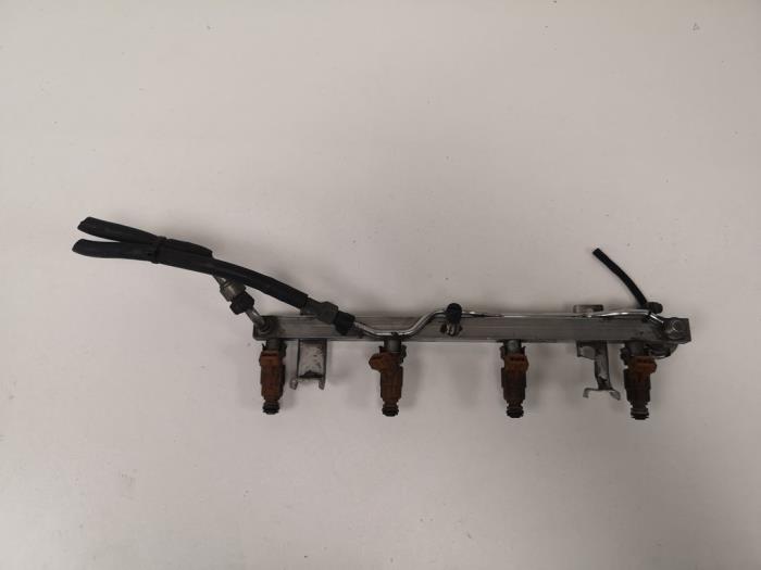Usagé Système d'injection Saab 9-3 I (YS3D) 2.0t 16V Ecopower Prix € 35,00 Règlement à la marge proposé par F. van den Mosselaar autodemontage