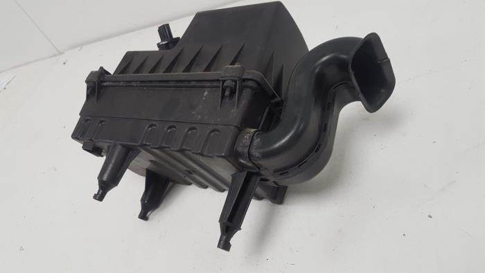 Begagnade Luftfilterhus Ford Transit Connect 1.8 TDCi 90 DPF Pris € 25,00 Marginaltabell erbjuds av F. van den Mosselaar autodemontage