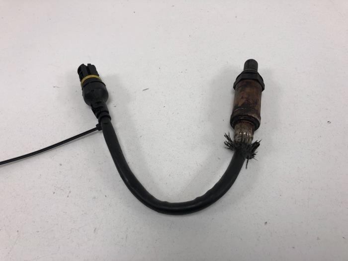 Sonde lambda d'un BMW 5 serie Touring (E39) 523i 24V 2000