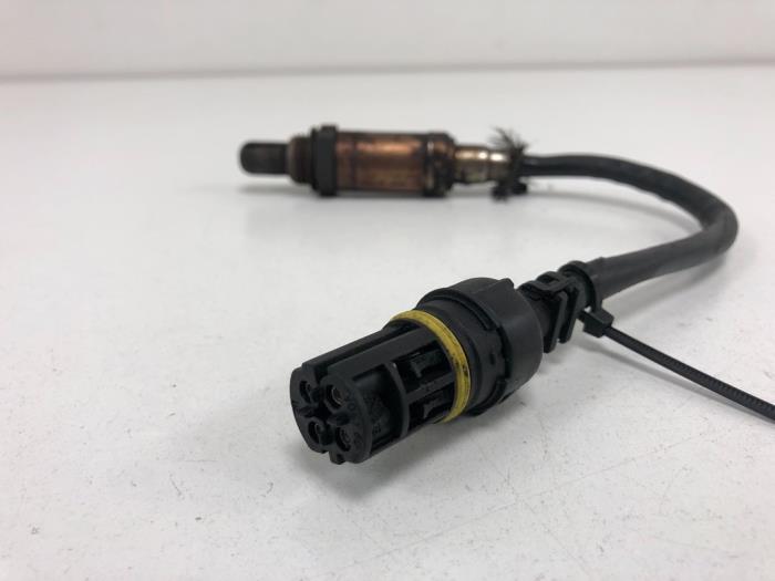 Sonde lambda d'un BMW 5 serie Touring (E39) 523i 24V 2000