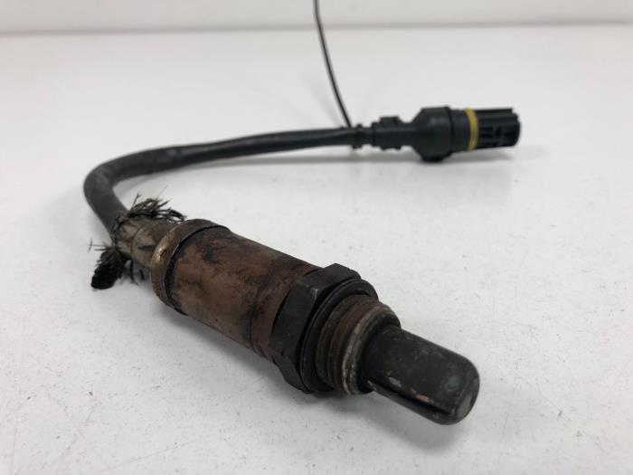 Sonde lambda d'un BMW 5 serie Touring (E39) 523i 24V 2000