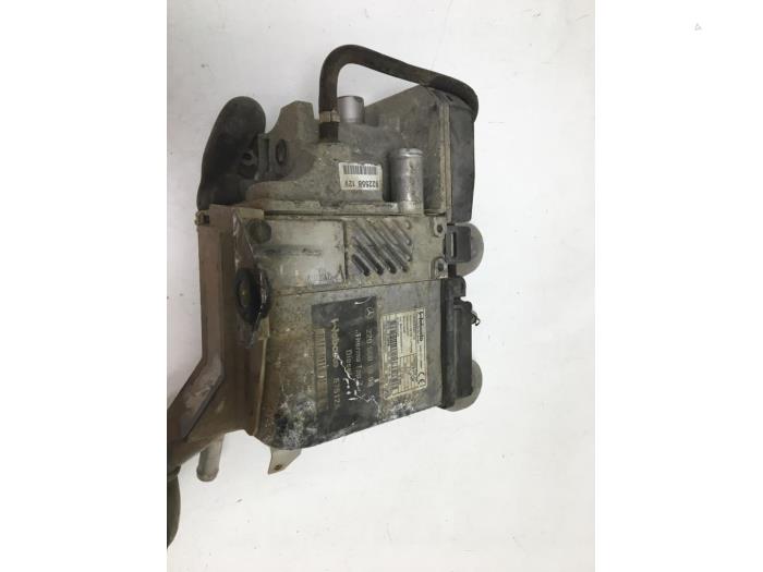 Heater from a Mercedes-Benz S (W220) 3.2 S-320 18V 1998