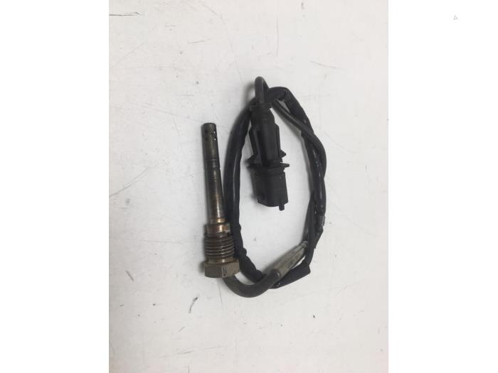 Begagnade Partikelfiltersensor Opel Combo 1.3 CDTI 16V ecoFlex Pris € 15,00 Marginaltabell erbjuds av F. van den Mosselaar autodemontage