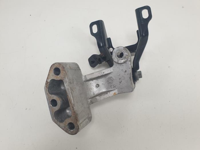 Used Engine mount Rover 75 1.8 16V Classic Price € 15,00 Margin scheme offered by F. van den Mosselaar autodemontage