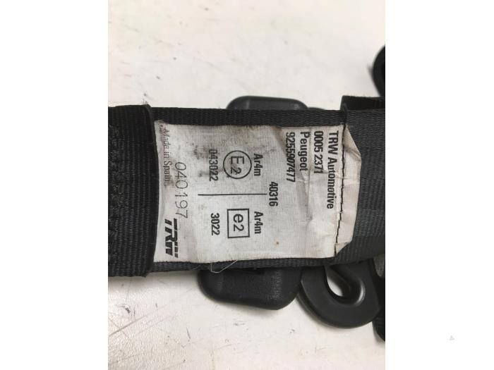 Front seatbelt, left from a Peugeot 205 II (20A/C) 1.4 1997