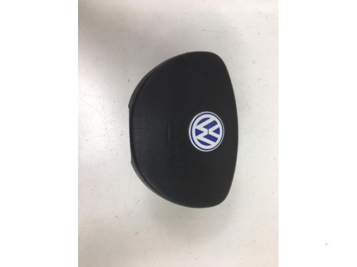 Left airbag (steering wheel) from a Volkswagen New Beetle (9C1/9G1) 2.0 2000
