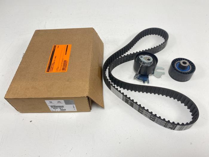 Usagé Kit de distribution Citroen C4 Grand Picasso (UA) 2.0 HDiF 16V 150 Prix € 35,00 Règlement à la marge proposé par F. van den Mosselaar autodemontage