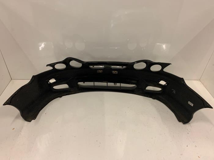 Front bumper from a Hyundai Coupe 1.6 16V 1999
