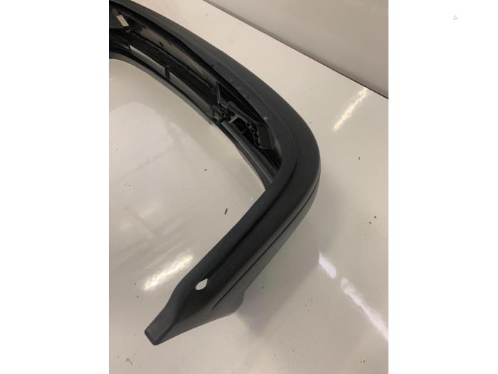 Front bumper from a Ford Orion (AFF) 1.4 1986
