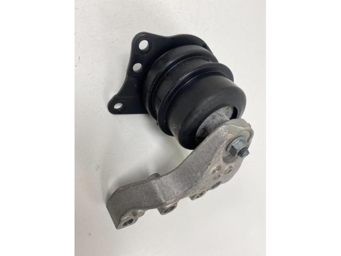 Used Engine mount Volkswagen Polo V (6R) 1.4 TDI 12V 105 Price € 15,00 Margin scheme offered by F. van den Mosselaar autodemontage