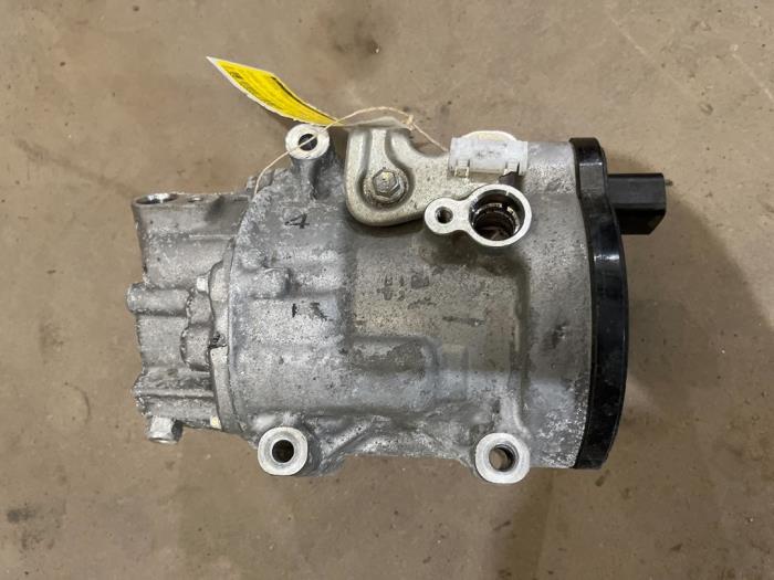 Gebrauchte Klimapumpe Toyota Corolla Touring Sport (E21/EH1) 1.8 16V Hybrid Preis € 125,00 Margenregelung angeboten von F. van den Mosselaar autodemontage