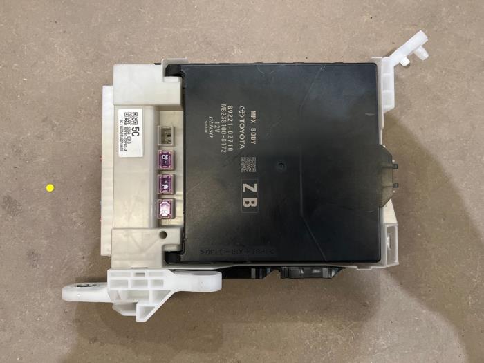 Body control computers with engine code W765681 stock