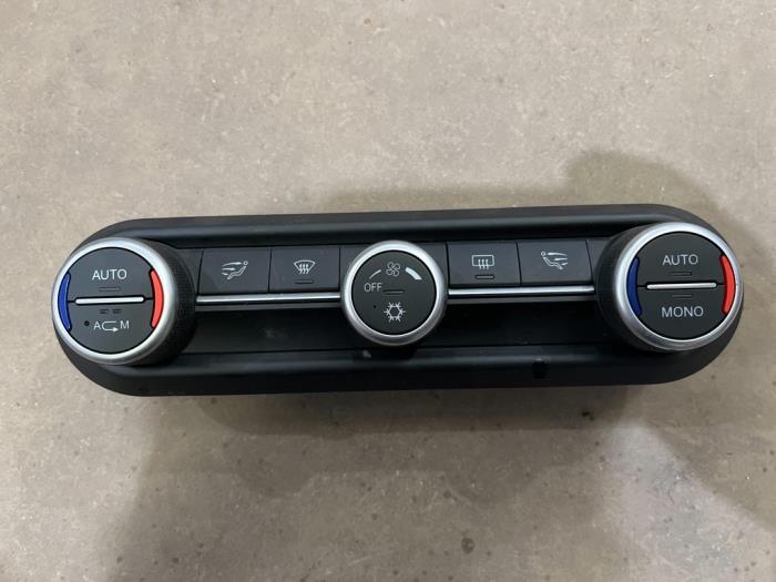 Gebrauchte Klimabedienteil Alfa Romeo Giulia (952) 2.2d 136 16V Preis € 75,00 Margenregelung angeboten von F. van den Mosselaar autodemontage