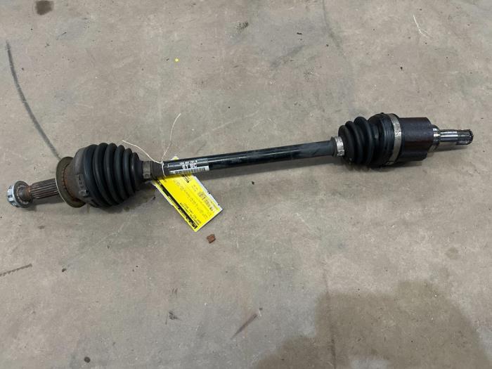 Gebrauchte Antriebswelle links vorne Seat Mii 1.0 12V Preis € 35,00 Margenregelung angeboten von F. van den Mosselaar autodemontage