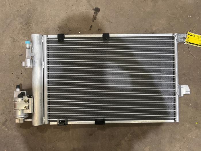 Gebrauchte Klima Kondensor Opel Zafira (F75) 2.0 DI 16V Preis € 35,00 Margenregelung angeboten von F. van den Mosselaar autodemontage