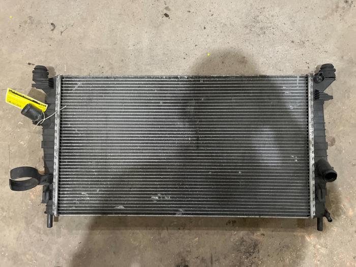 Usagé Radiateur Volvo V50 (MW) 1.6 D2 16V Prix € 35,00 Règlement à la marge proposé par F. van den Mosselaar autodemontage
