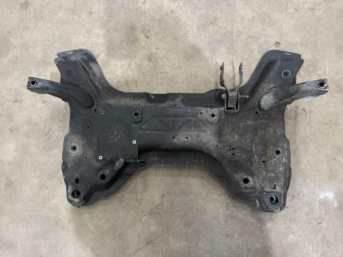 Used Subframe Peugeot Partner (GC/GF/GG/GJ/GK) 1.6 BlueHDI 75 Price € 50,00 Margin scheme offered by F. van den Mosselaar autodemontage