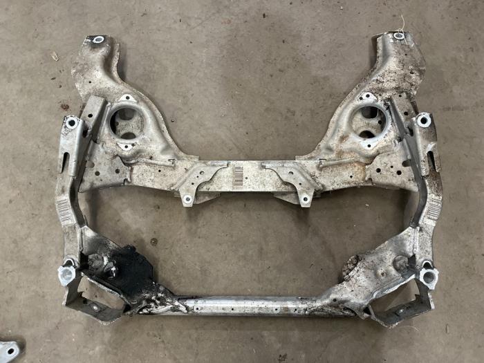 Begagnade Underram BMW 1 serie (E87/87N) 120d 16V Pris € 45,00 Marginaltabell erbjuds av F. van den Mosselaar autodemontage