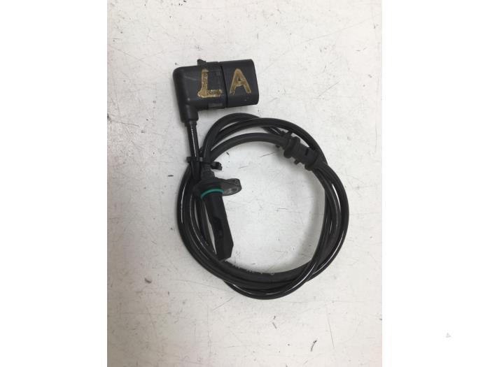 Begagnade ABS-sensor Mercedes C (W205) C-200 2.0 CGI 4-Matic 16V Pris € 15,00 Marginaltabell erbjuds av F. van den Mosselaar autodemontage