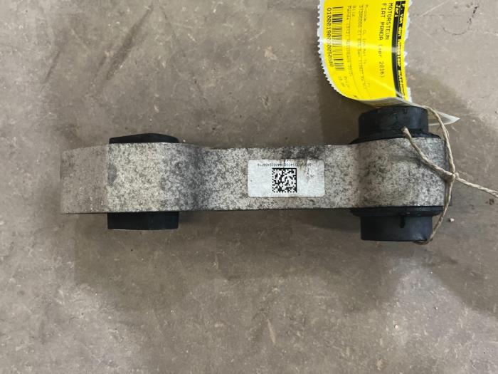 Used Engine mount Fiat Panda (312) 0.9 TwinAir Turbo 80 Price € 15,00 Margin scheme offered by F. van den Mosselaar autodemontage