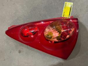 Used Taillight, left Peugeot 107 1.0 12V Price € 25,00 Margin scheme offered by F. van den Mosselaar autodemontage