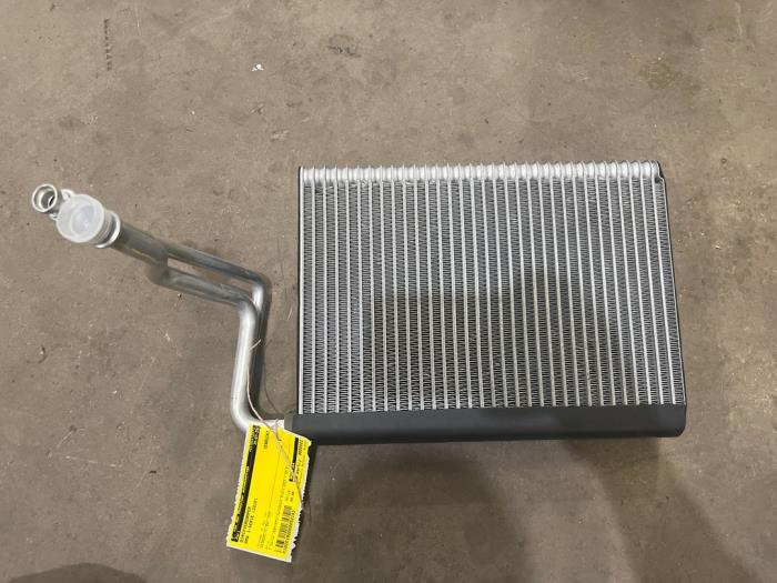 Gebrauchte Verdampfer Klimaanlage BMW 1 serie (E87/87N) 118i 16V Preis € 50,00 Margenregelung angeboten von F. van den Mosselaar autodemontage