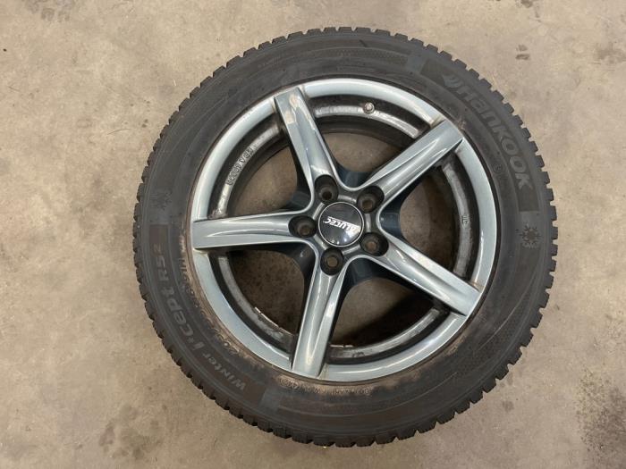 Kit jantes + pneus d'hivers d'un Ford C-Max (DXA) 1.6 Ti-VCT 16V 2020