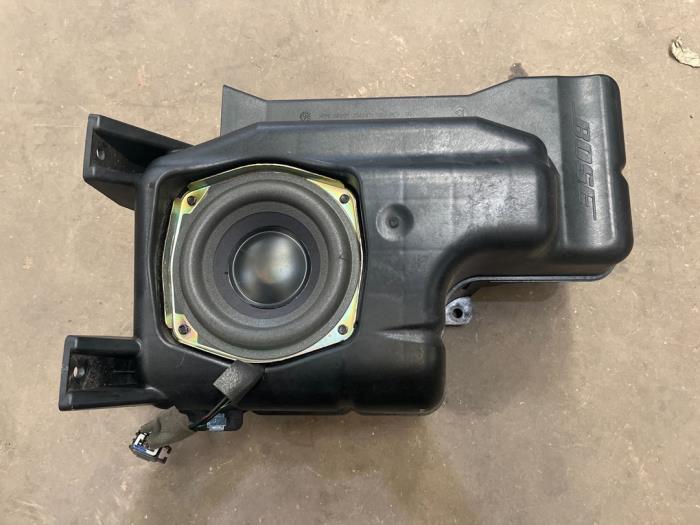 Używane Subwoofer Cadillac SRX 3.6 V6 24V AWD Cena € 35,00 Procedura marży oferowane przez F. van den Mosselaar autodemontage