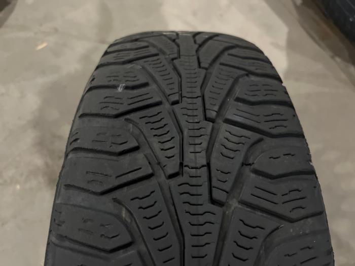 Kit jantes + pneus d'hivers d'un Opel Adam 1.2 16V 2018