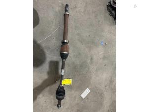 Used Front drive shaft, right Renault Clio IV (5R) 1.5 Energy dCi 90 FAP Price € 50,00 Margin scheme offered by F. van den Mosselaar autodemontage