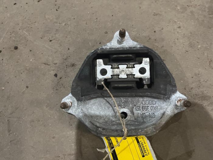 Gearbox mount from a Audi A4 Avant (B8) 1.8 TFSI 16V 2008