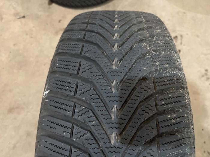 Set of sports wheels + winter tyres from a Kia Cee'd (JDB5) 1.6 CRDi 16V VGT 2018