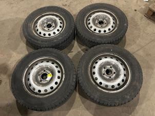 Used Set of wheels + tyres Opel Vivaro 1.9 DTI 16V Price € 200,00 Margin scheme offered by F. van den Mosselaar autodemontage
