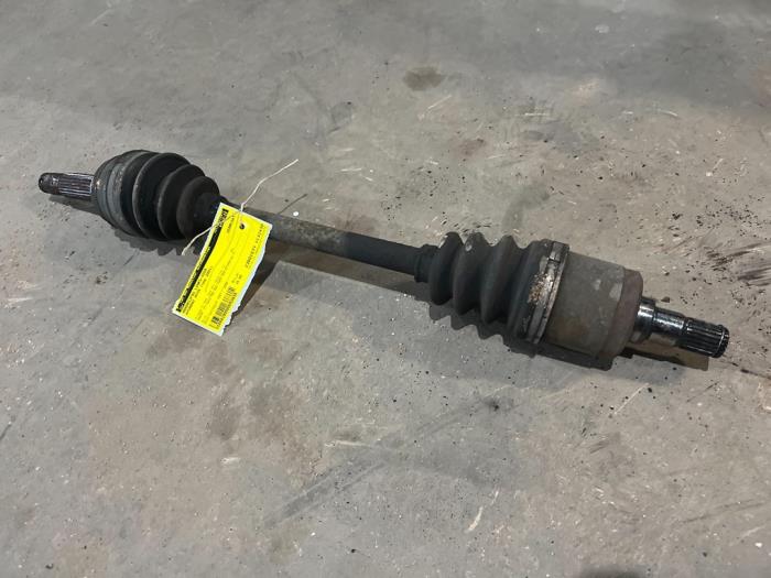 Front drive shaft, left from a Hyundai Atos 1.0 12V 2001