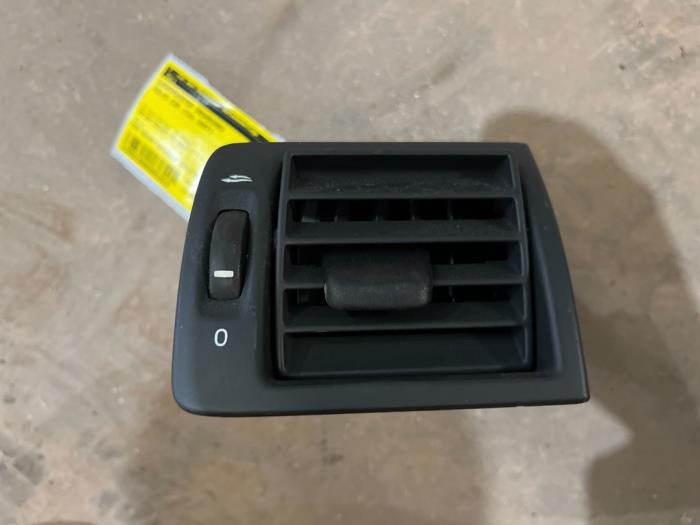 Dashboard vent Volvo C30 2.5 T5 20V - 30715099