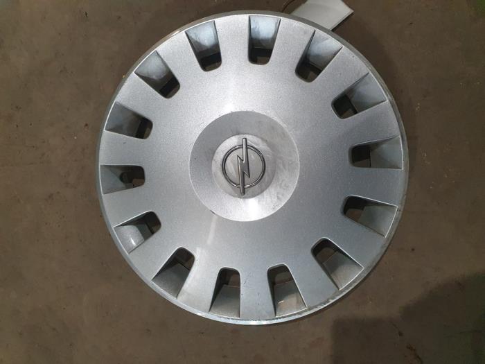 Wheel cover (spare) from a Opel Corsa B (73/78/79) 1.2i City,Swing 2000