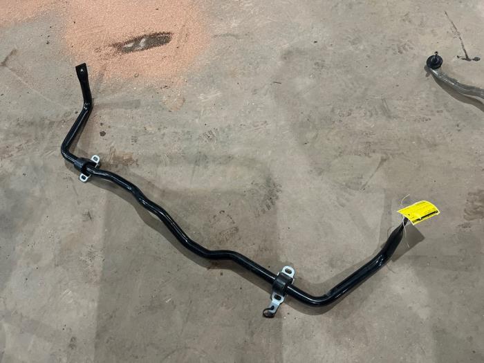 Front anti-roll bar from a Renault Espace (RFCJ) 1.6 Energy dCi 160 EDC 2015