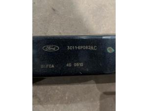 Motorlager van een Ford Transit 2.0 TDCi 16V 260S 2003