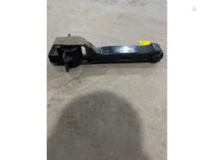 Motorlager van een Ford Transit 2.0 TDCi 16V 260S 2003