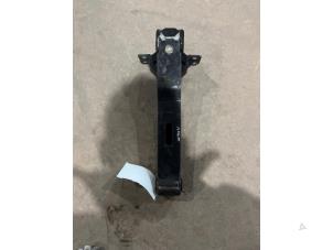 Motorlager van een Ford Transit 2.0 TDCi 16V 260S 2003