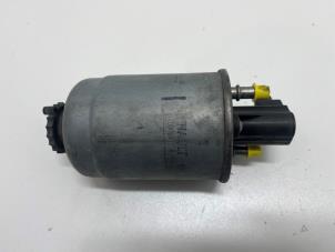 Używane Obudowa filtra paliwa Renault Scénic III (JZ) 1.5 dCi 110 Cena € 35,00 Procedura marży oferowane przez F. van den Mosselaar autodemontage