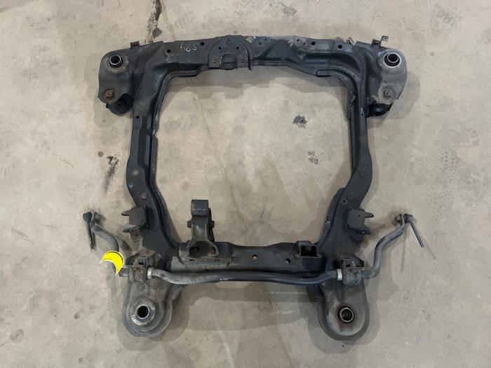 Usados Subchasis Hyundai Tucson (JM) 2.0 CRDi 16V 4x2 Precio € 75,00 Norma de margen ofrecido por F. van den Mosselaar autodemontage