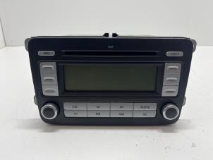 Gebrauchte Radio CD Spieler Volkswagen Golf Plus (5M1/1KP) 1.9 TDI 105 Preis € 35,00 Margenregelung angeboten von F. van den Mosselaar autodemontage