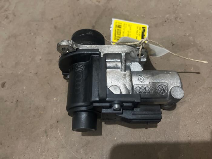 Usagé Valve RGE Volkswagen Polo IV (9N1/2/3) 1.9 TDI 100 Prix € 15,00 Règlement à la marge proposé par F. van den Mosselaar autodemontage