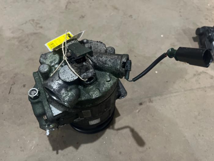 Klimapumpe van een Volkswagen Polo IV (9N1/2/3) 1.9 TDI 100 2008