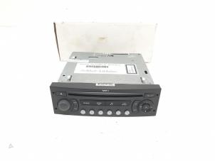 Używane Radioodtwarzacz CD Citroen C4 Berline (LC) 2.0 HDi 16V 138 Cena € 30,00 Procedura marży oferowane przez F. van den Mosselaar autodemontage