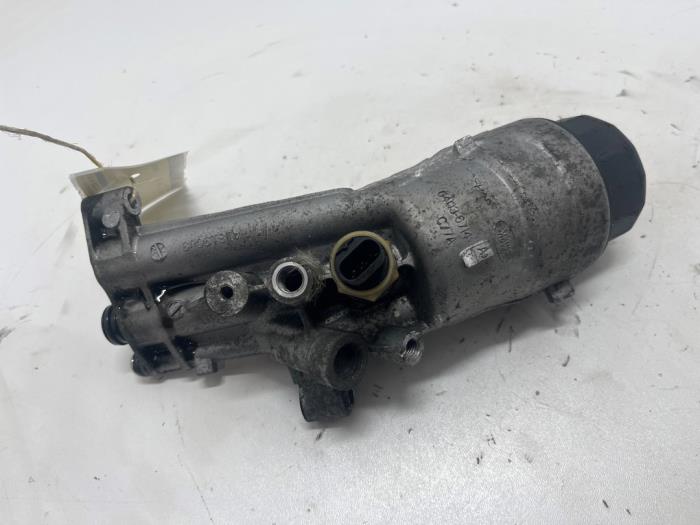 Gebrauchte Ölfiltergehäuse Jaguar XE 2.0 D E-Performance 16V Preis € 25,00 Margenregelung angeboten von F. van den Mosselaar autodemontage
